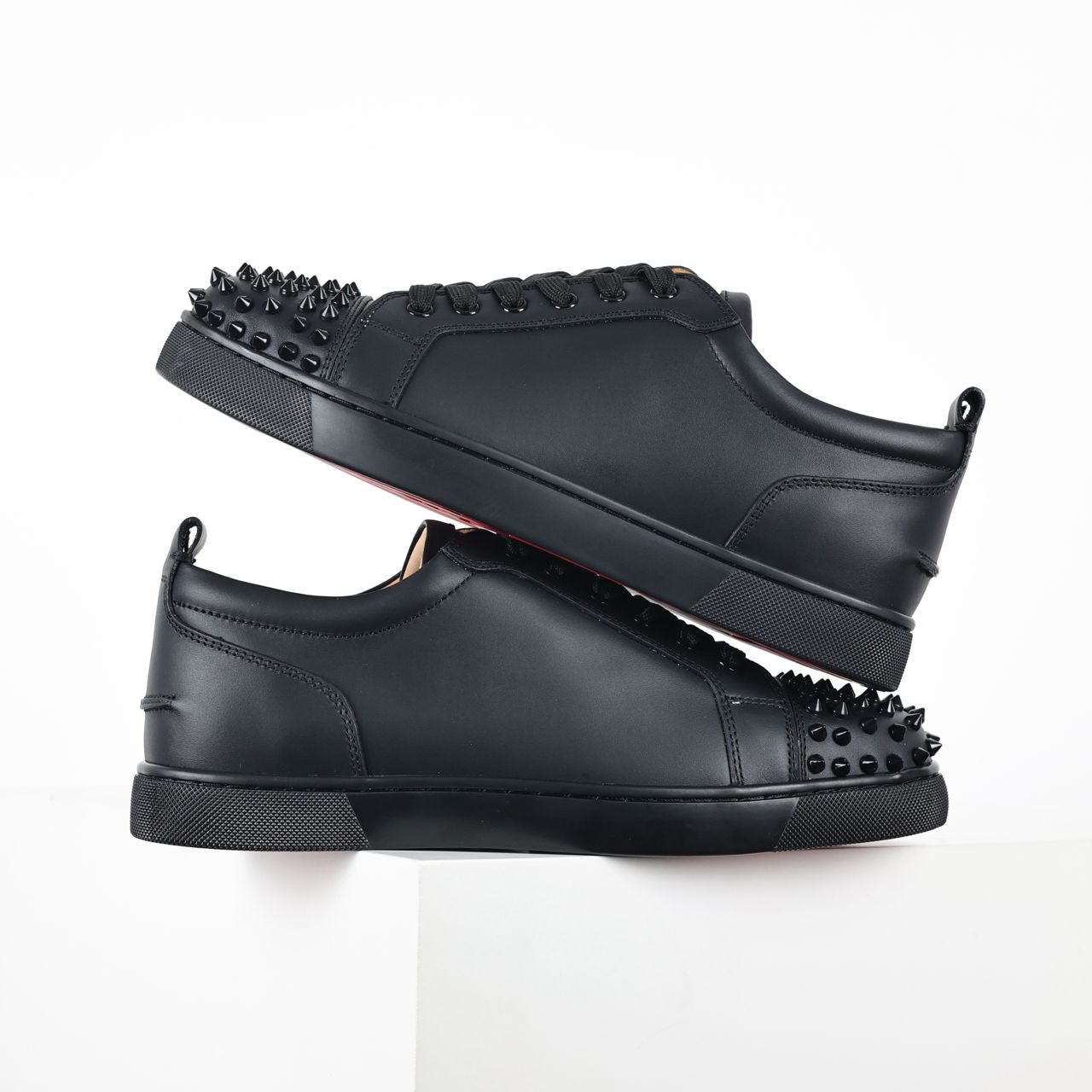 LOU SPIKES BLACK